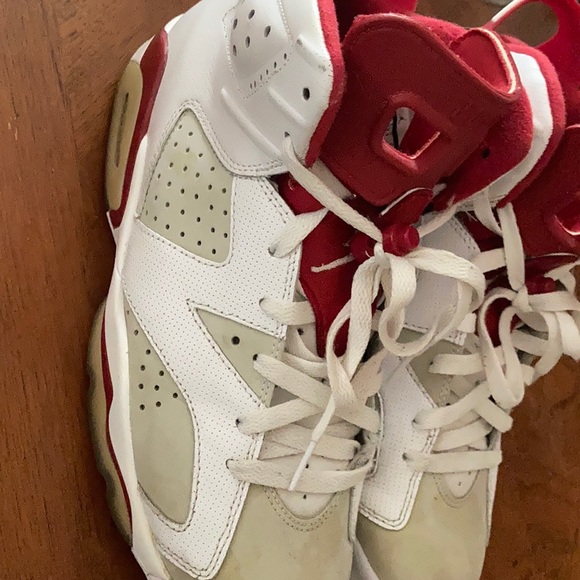 alternate 6s on feet